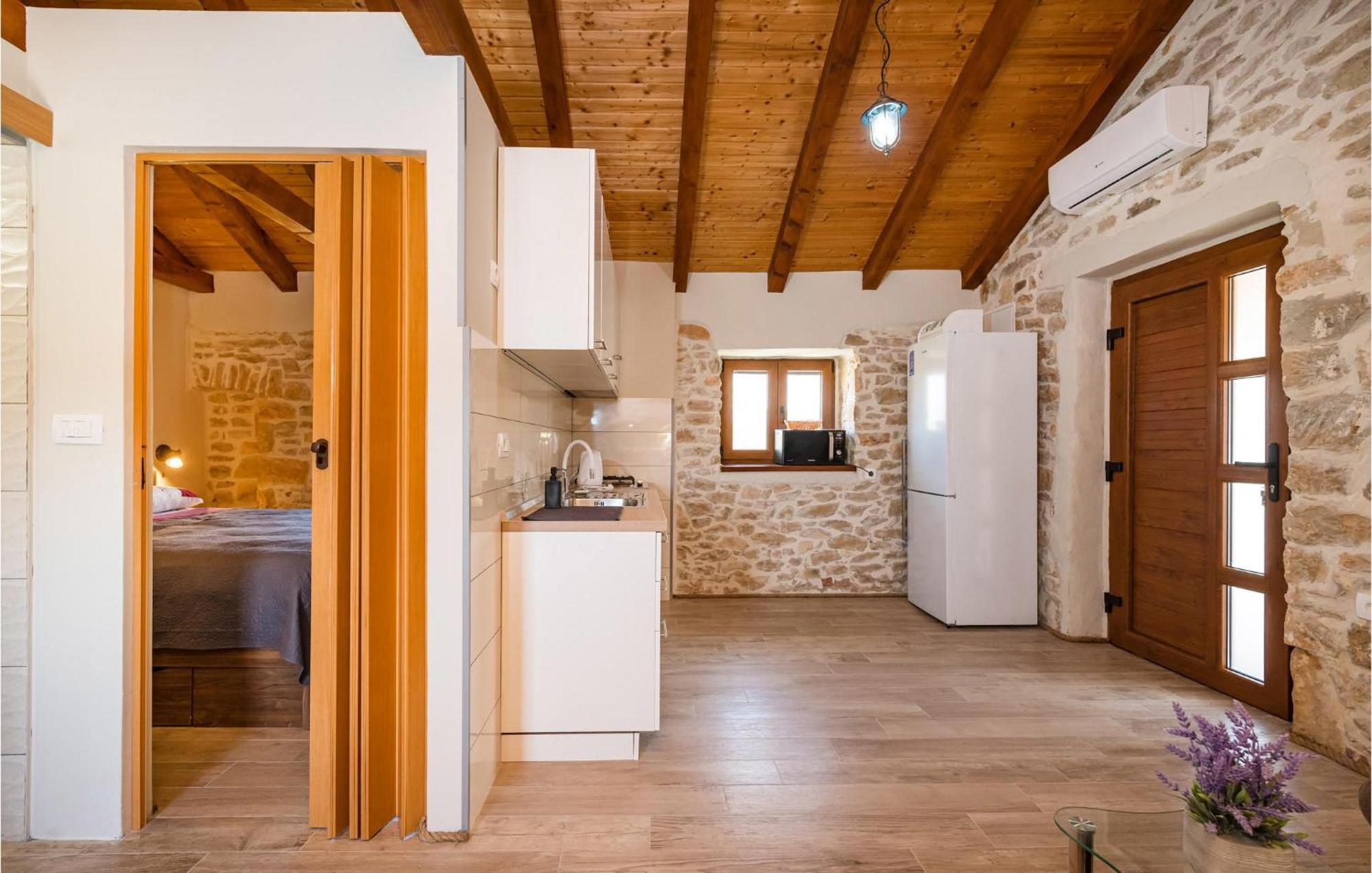 Pet Friendly Home In Murvica With Kitchen Extérieur photo